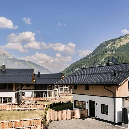 With Mountain Scenery Your Bichelbach * Bichlbach